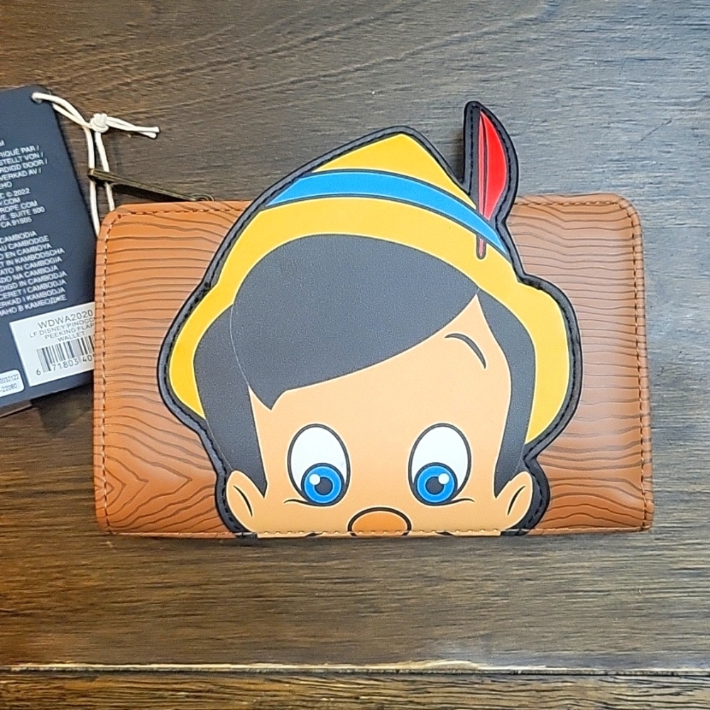 Loungefly Pinocchio wallet NWT